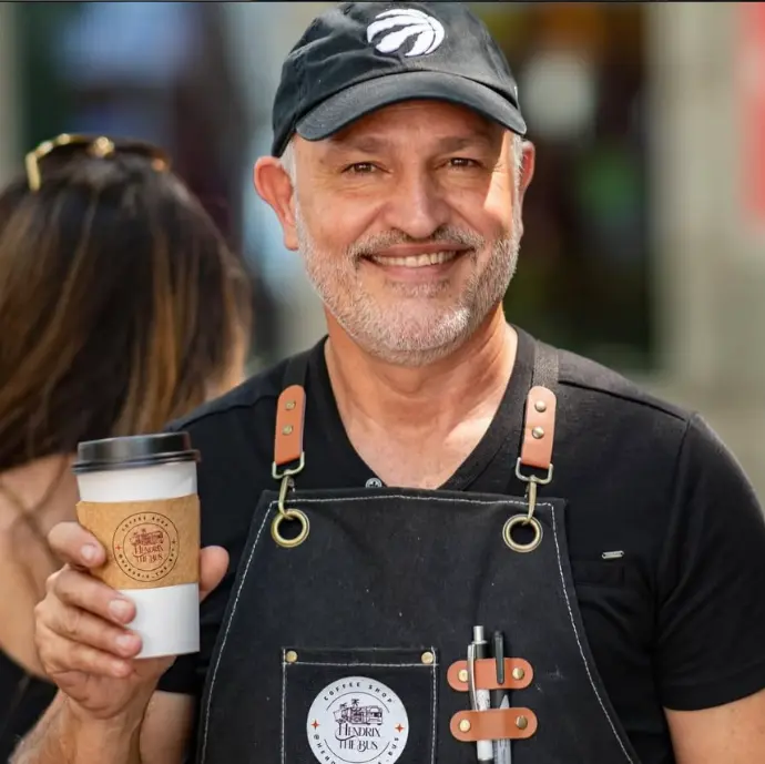 Hendrix The Bus makes your Coffee with Passion
